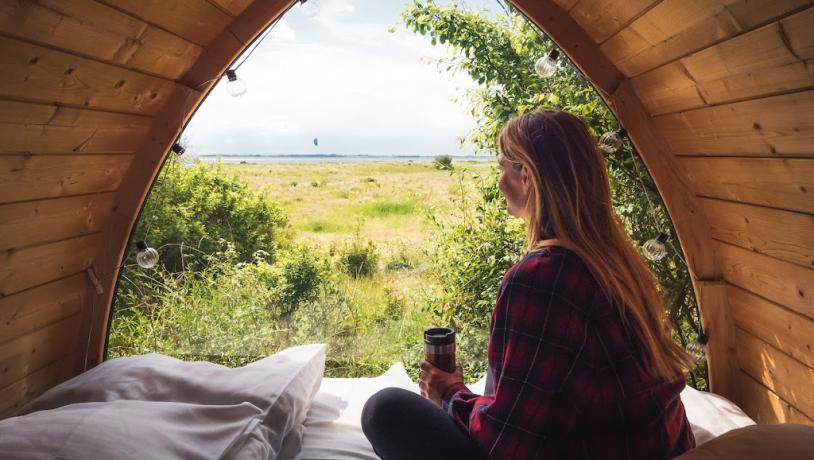 Overnat tæt på naturen i Lynæs i surfshacks hos Lynæs Surfcenter