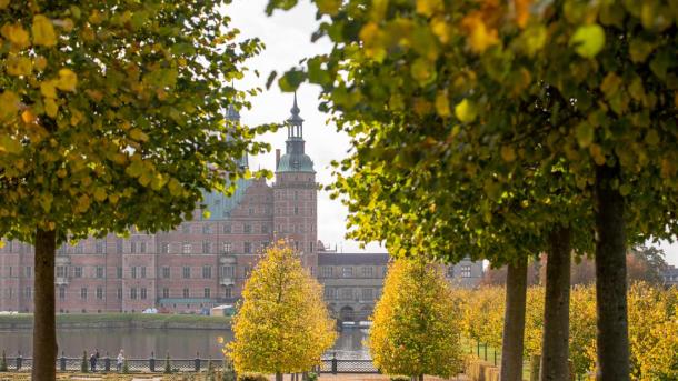 Efterår i slotshaven ved Frederiksborg Slot