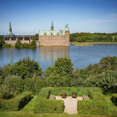 Slotssø Palæet i Hillerød udsigt over Fr.Borg Slot