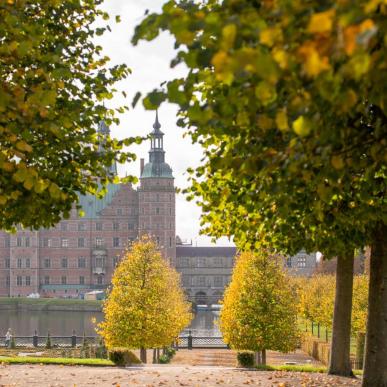Efterår i slotshaven ved Frederiksborg Slot