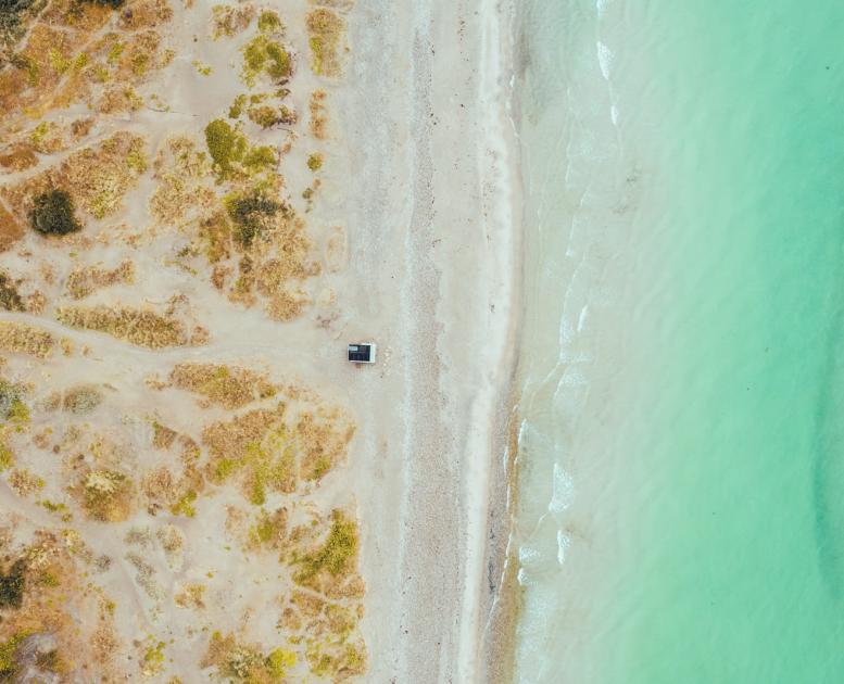 Dronebillede fra Melby Overdrev og stranden