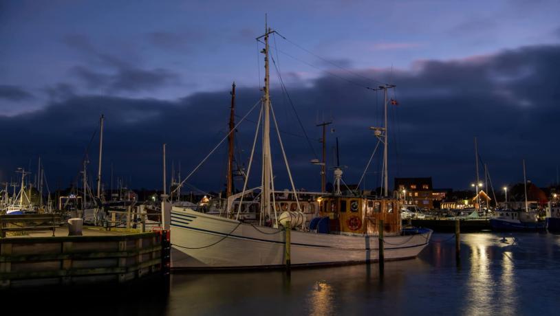 Gilleleje Havn om natten